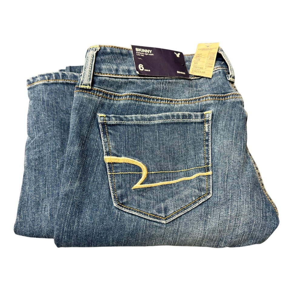 American Eagle Jeans Womens 6 (31x32 ACTUAL) Skinny Blue Denim Distressed NEW